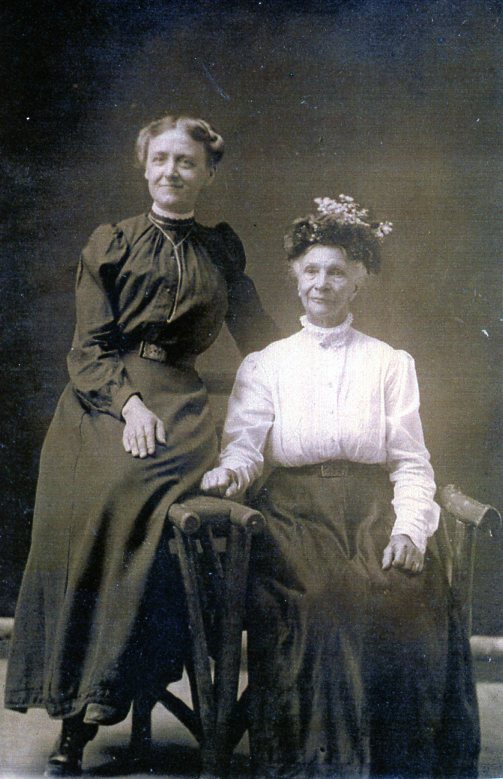 Annie Maris Sacks and Henrietta Maris Cressman