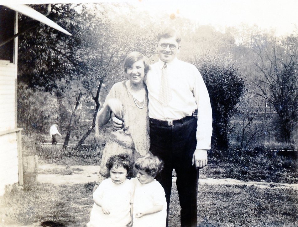 Elsie and Norman Nyce, Jane and Jean Nyce